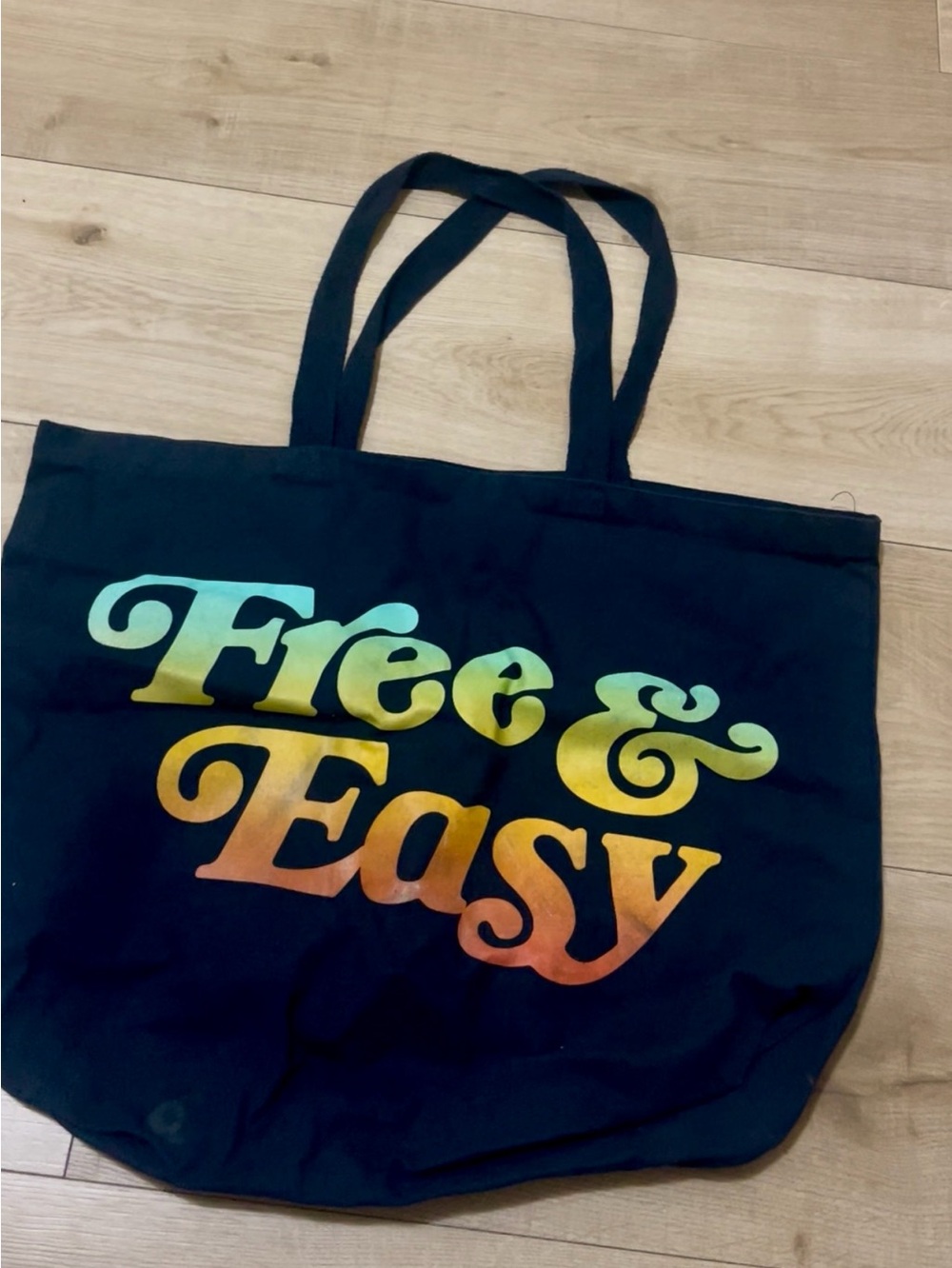 Free and easy tote Bag